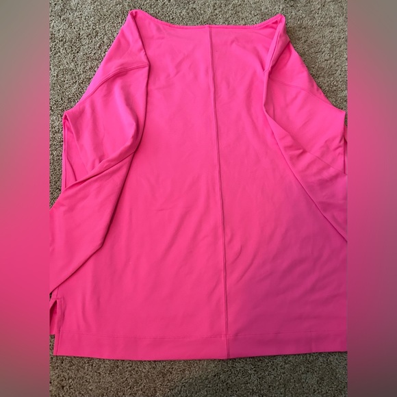 Like New Lilly Pulitzer *SOFT* Bright Pink Karessa SPF 50+Top, Size Medium - Picture 11 of 15